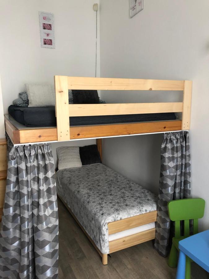 Katus Apartman Apartment เอ็กเกอร์ ภายนอก รูปภาพ