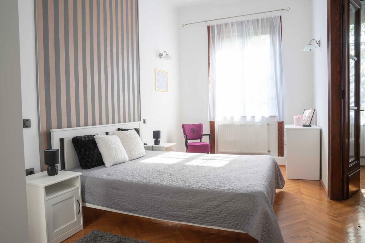 Katus Apartman Apartment เอ็กเกอร์ ภายนอก รูปภาพ