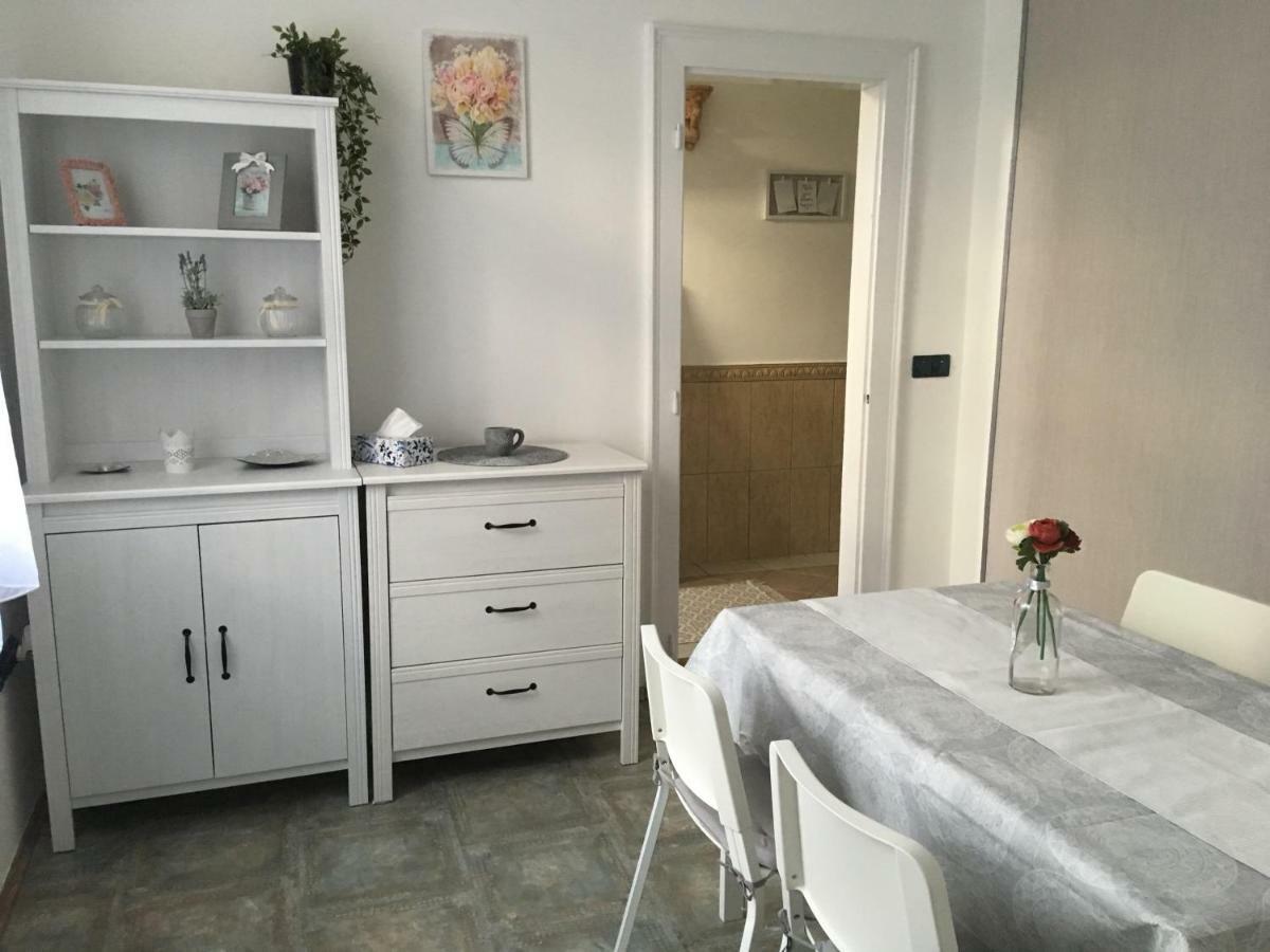 Katus Apartman Apartment เอ็กเกอร์ ภายนอก รูปภาพ